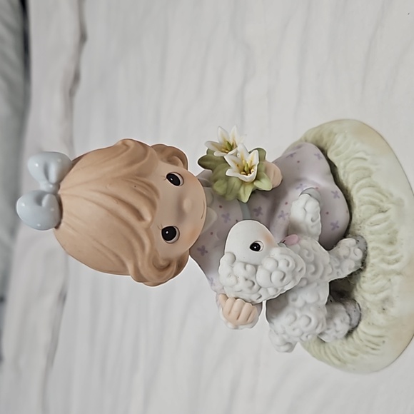 Precious Moments figures - Picture 3 of 4